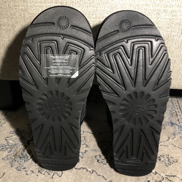 UGG Classic Ultra Mini Mirror Ball Boot Black - Picture 8 of 8